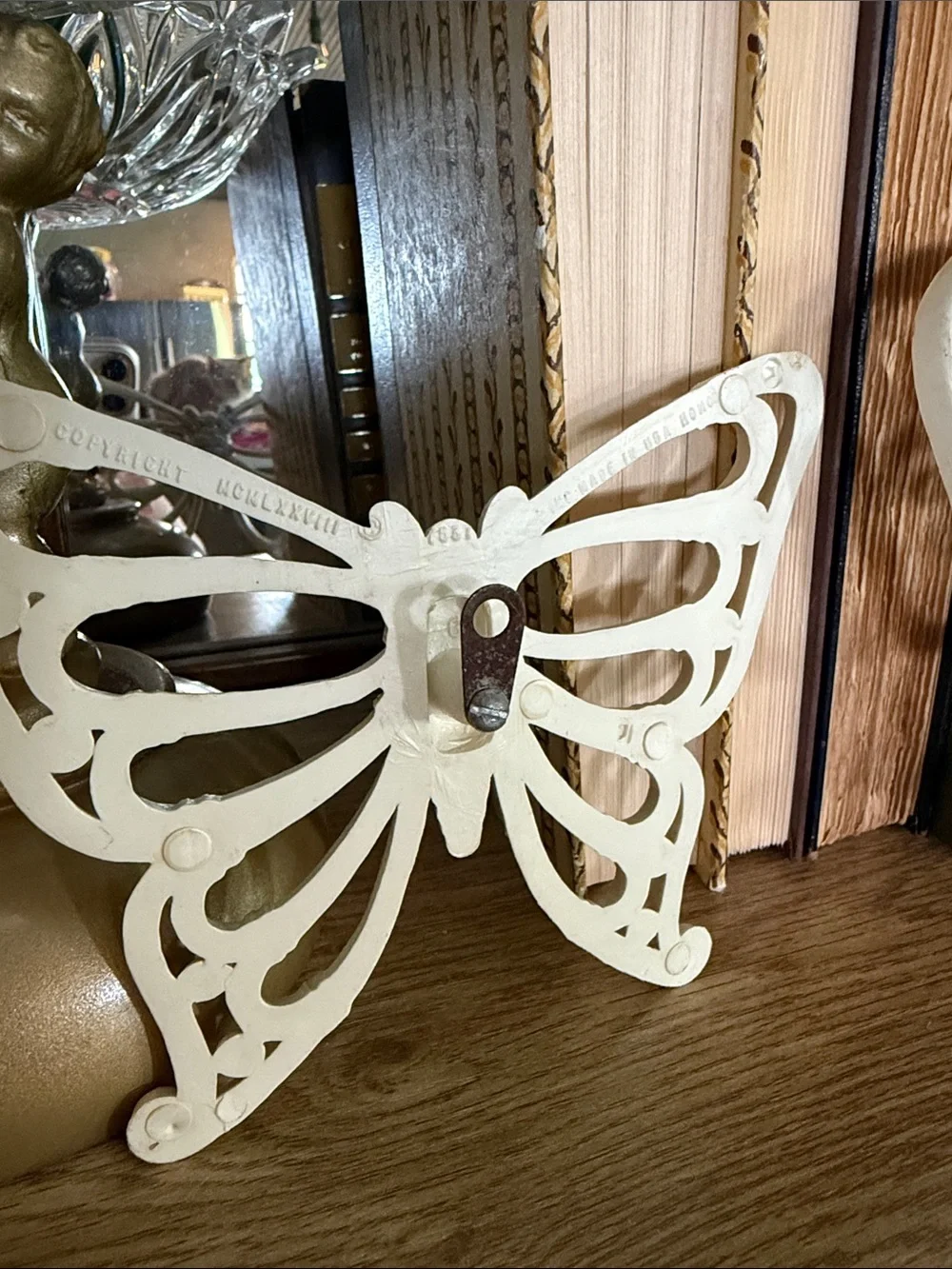 Ornate Butterfly Wall Decor Set - Elegant Accent- IN WHITE